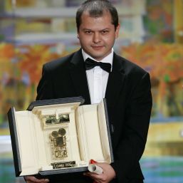 Unul dintre cei mai apreciați regizori români, anchetat de DIICOT. Ce acuzații i se aduc cineastului