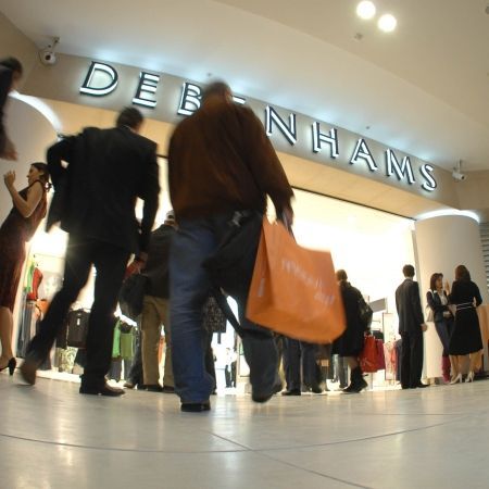 Debenhams, haine de fite la "preturi lejere"