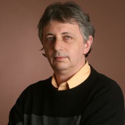 VLADIMIR TISMANEANU: Revolutia forumurilor