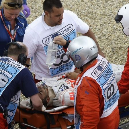 Englezul Lewis Hamilton s-a accidentat grav