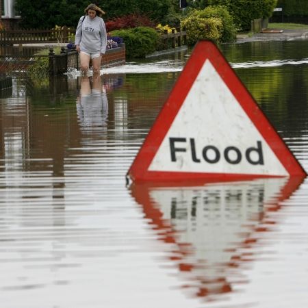 Potopul din Anglia, cauzat de schimbarile climatice