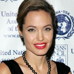 Angelina Jolie, in vizita in Irak