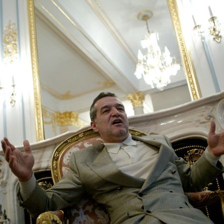 Gigi Becali= patologie + teatru