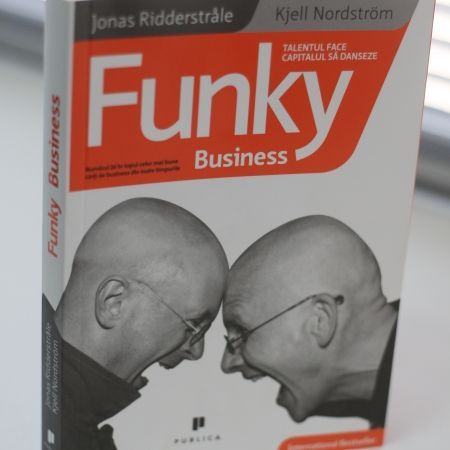 "Funky Business": fa bani doar cu putin talent!