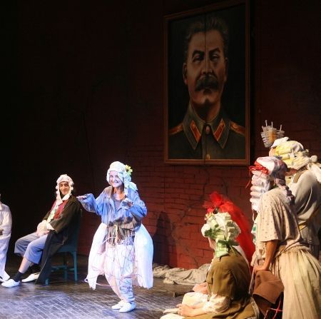 "Procesul comunismului" prin teatru