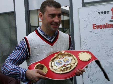 Bute: "N-am niciun interes sa lupt acum cu Calzaghe"