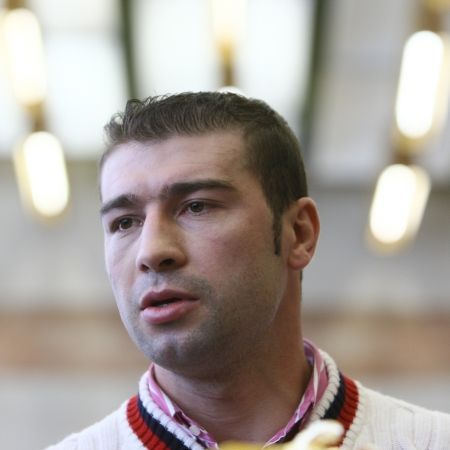 OMUL SAPTAMANII: Lucian Bute: "Sunt iubit si in Romania"