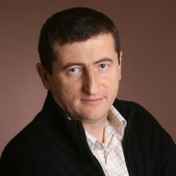 EDITORIALUL EVZ: În politică, şi fecioarele sunt tot nişte curve!