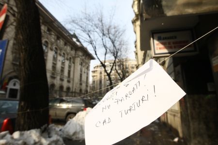 Ţurţurii fac victime în Capitală