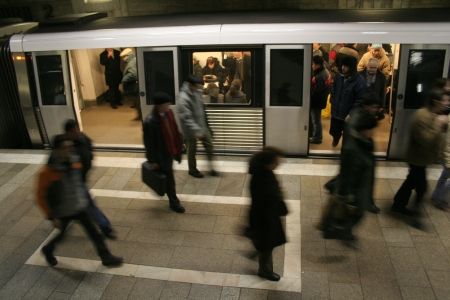 Mizeria din metrou costă milioane de lei