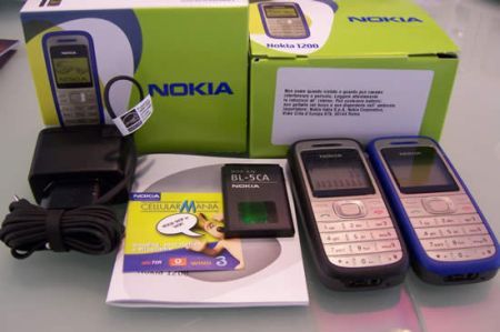 Nokia produce modelul 1200 la Jucu