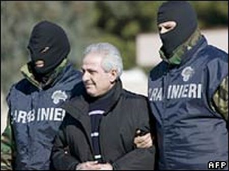 "Suveranul" mafiei, arestat în Italia