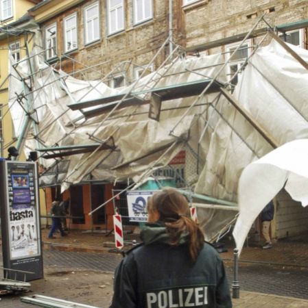 Europa Centrală, răvăşită de tornada Emma