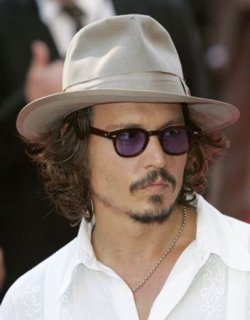 Mic dejun în pat cu Johnny Depp