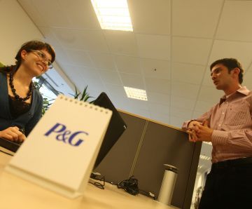 P&G recrutează în şase oraşe