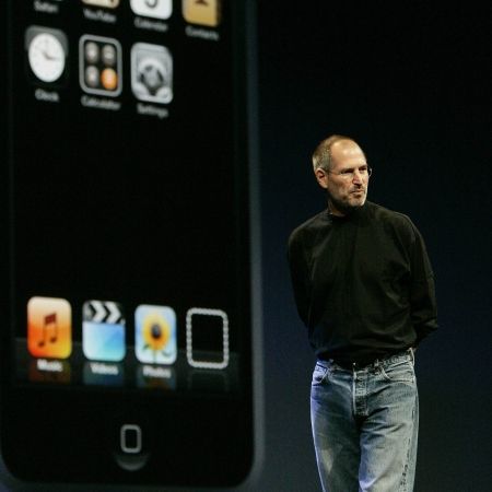 Steve Jobs, omul de succes care face totul pe dos
