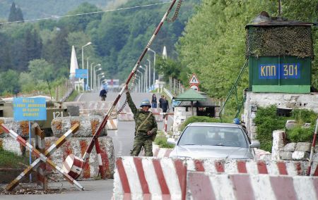 Georgia şi Rusia bagă glonţ pe ţeavă