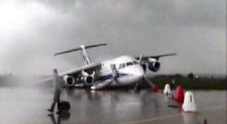 Incident aviatic pe Otopeni | VIDEO