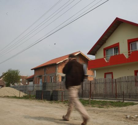 Lupta dură pentru grădinile nemţilor fugiţi din Banat