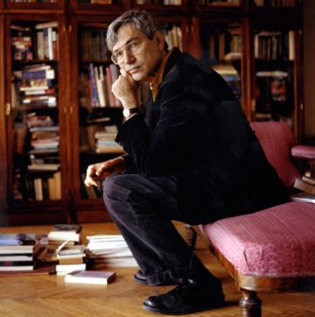 Orhan Pamuk vine la Ateneu