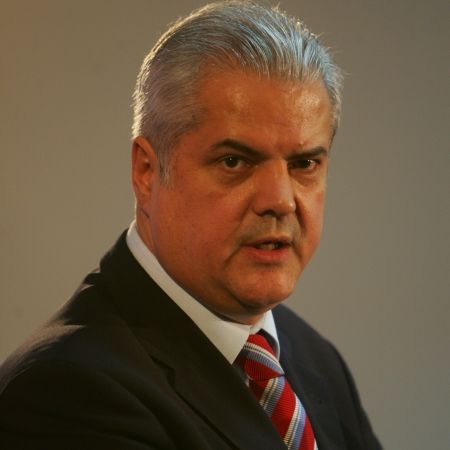 Adrian Năstase va avea acces la probele procurorilor