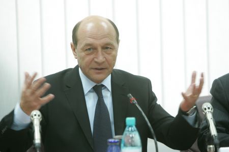 Băsescu îi taie lui Orban drumul la primărie