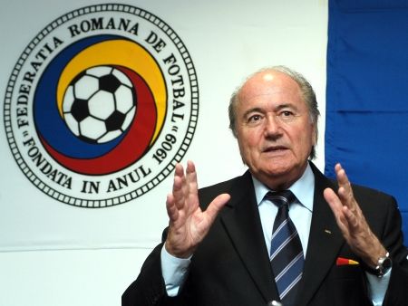 FIFA ar vrea numai cinci stranieri pe teren