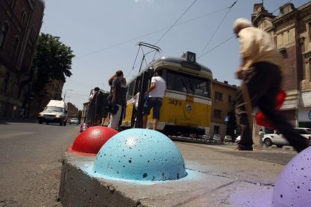 Arta iese în stradă cu tramvaiul