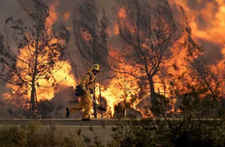 California, sub asediul incendiilor