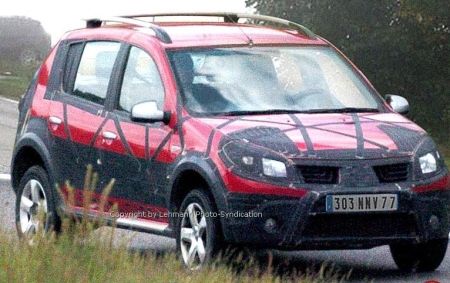 Cehii au spionat SUV-ul Dacia