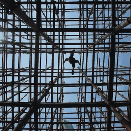 Construcţiile vor împinge economia încă cinci ani