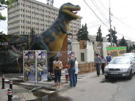 „Dino Park“ a venit la Ploieşti