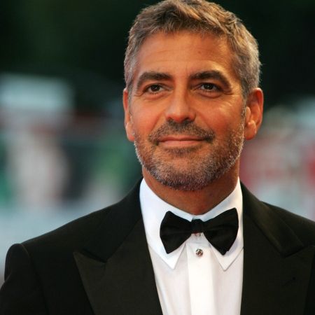 George Clooney, din nou singur