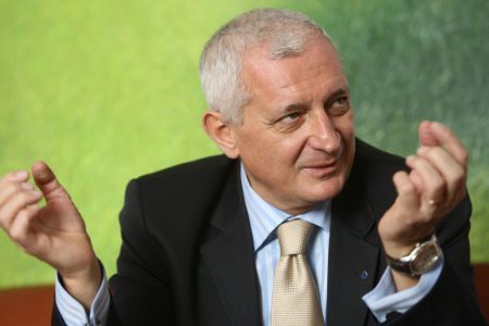 Gyorgy Frunda nu justifică toţi banii pe care-i are în conturi