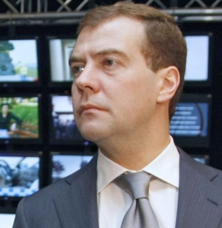 Medvedev promite o Rusie liberă