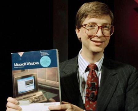 S-a retras Bill Gates