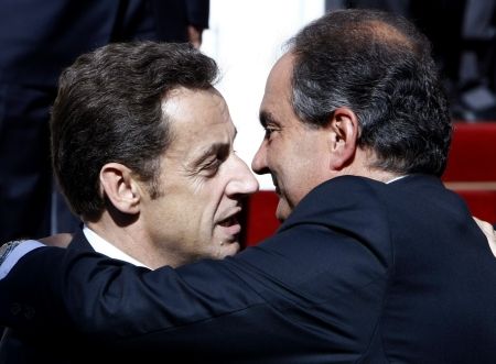 Sarkozy vrea „o nouă alianţă“ cu Grecia