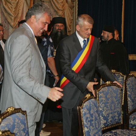 ŞTAFETĂ: Sorin, primar „de gaşcă“