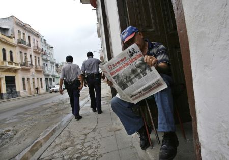 UE se distanţează de SUA în relaţia cu Havana