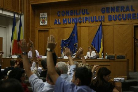 Videanu + Becali = război cu Oprescu