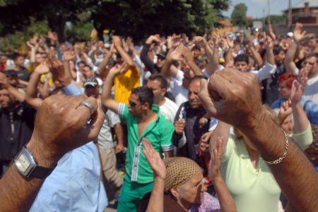 „Votau şapte de la ei, doi amărâţi de la noi“