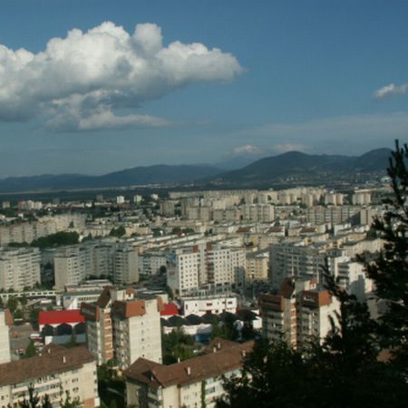 Braşov: 100.000 de persoane rămân de astăzi fără apă caldă