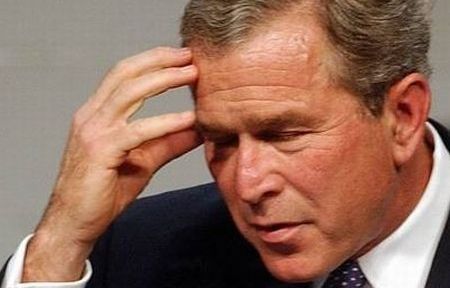 Bush, salvat de curcubeul de la Bucureşti