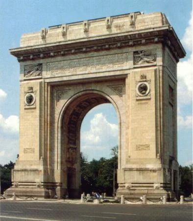 Oprescu eliberează Arcul de Triumf