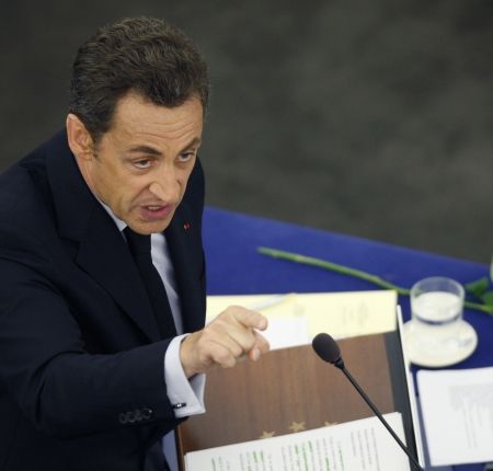 Sarkozy, sătul de „telenovela“ tratatului european