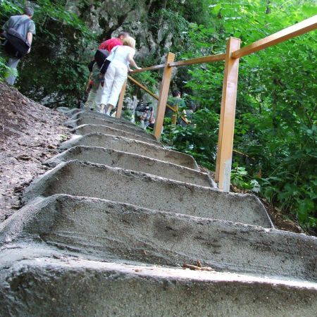 Scara de pe Tâmpa, refăcută cu cârca