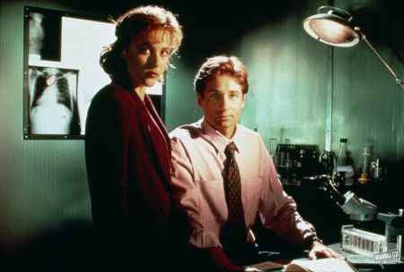 Agenţii Mulder şi Scully redeschid "Dosarele X"|VIDEO