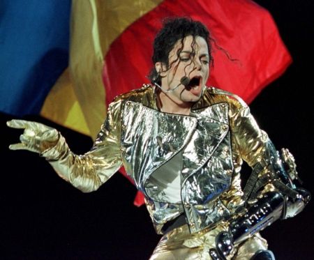 APUS DE MEGASTAR: Michael, la 50 de ani | VIDEO