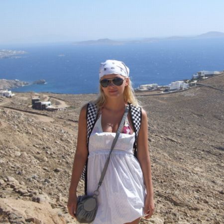 Cristina Dochianu, hai-hui prin Mykonos