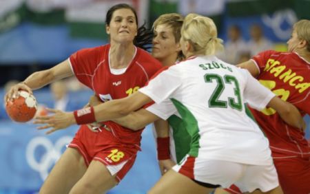 Echipa feminină de handbal, eliminată de Ungaria